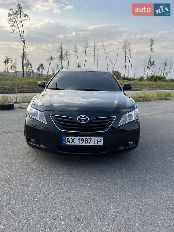 Седан Toyota Camry 2006 в Харькове