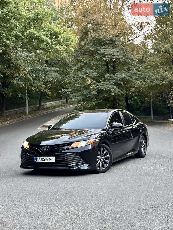 Toyota Camry 2017