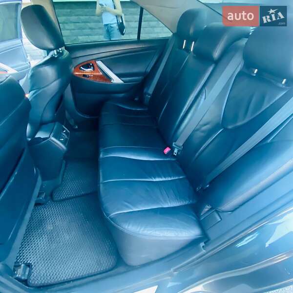 Седан Toyota Camry 2008 в Броварах