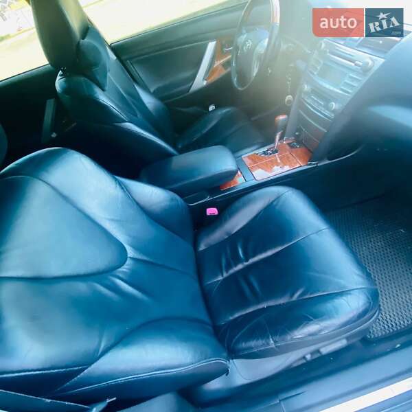 Седан Toyota Camry 2008 в Броварах