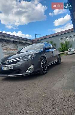Седан Toyota Camry 2012 в Харькове