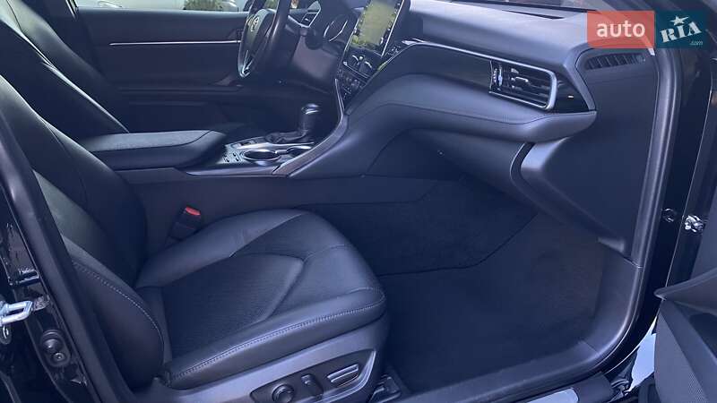 Седан Toyota Camry 2021 в Одессе