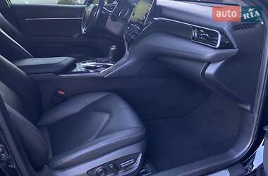 Седан Toyota Camry 2021 в 