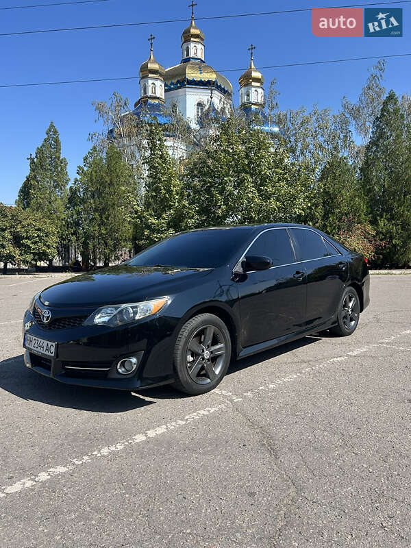 Toyota Camry 2014