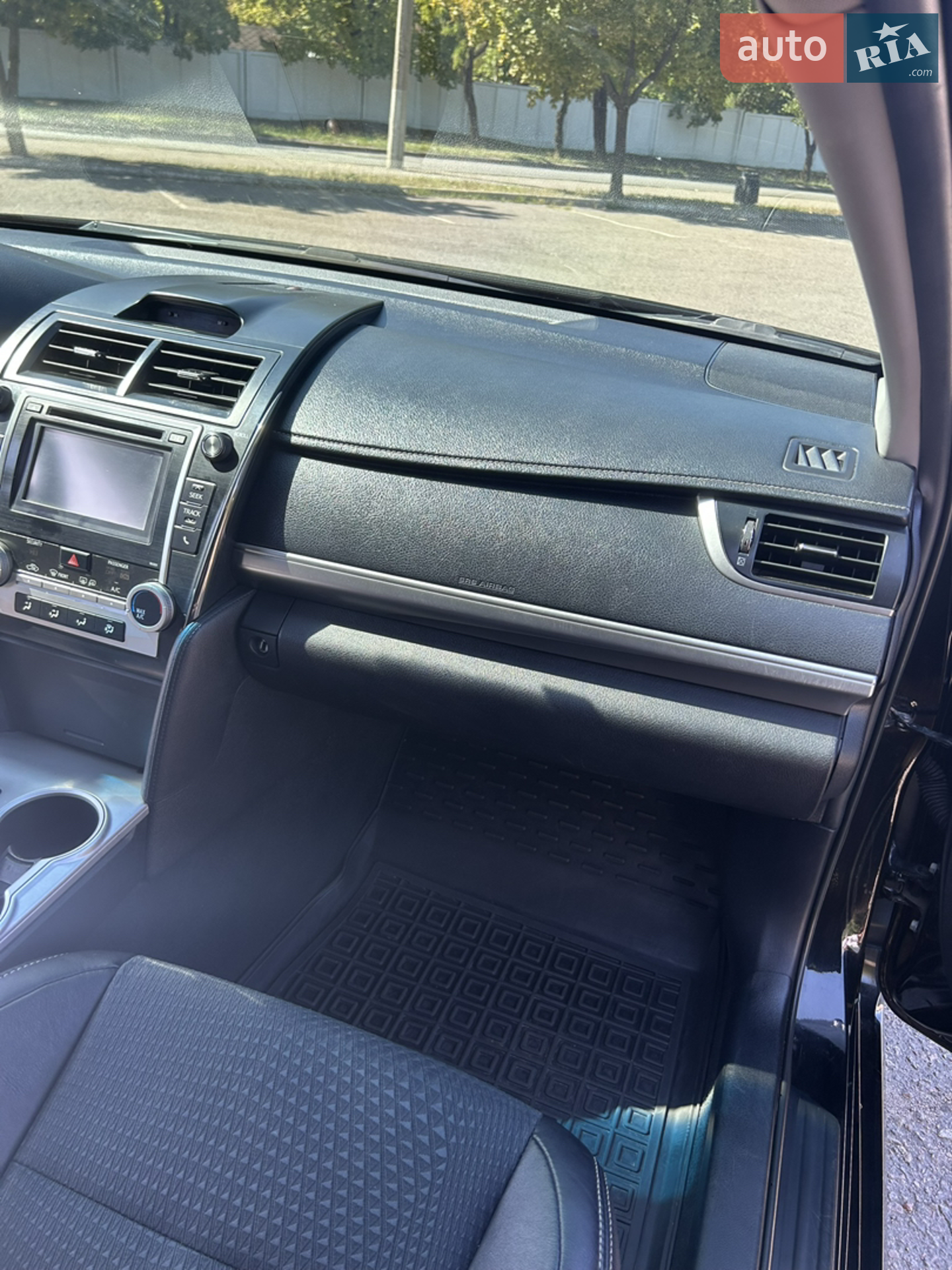 2014 Toyota Camry - мініатюра 17