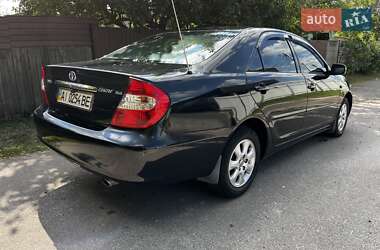 Седан Toyota Camry 2004 в  фото 13 Седан Toyota Camry 2004 в