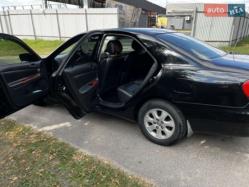 Седан Toyota Camry 2004 в Василькові