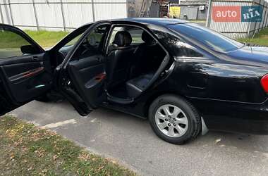 Седан Toyota Camry 2004 в  фото 19 Седан Toyota Camry 2004 в