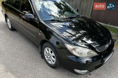 Седан Toyota Camry 2004 в  фото 31 Седан Toyota Camry 2004 в
