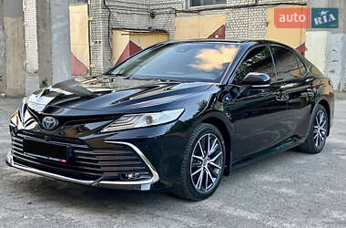 Седан Toyota Camry 2022 в Киеве