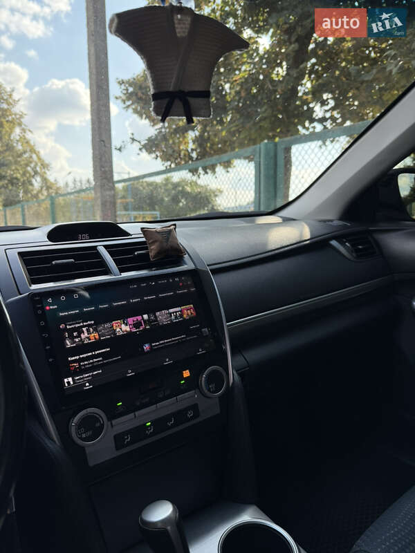 Седан Toyota Camry 2012 в Змиеве фото 11 Седан Toyota Camry 2012 в Змиеве