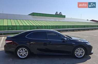 Седан Toyota Camry 2019 в 