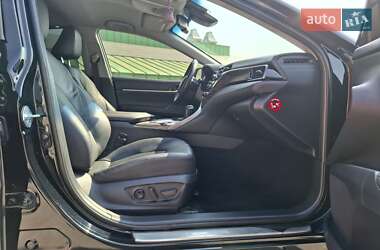 Седан Toyota Camry 2019 в 