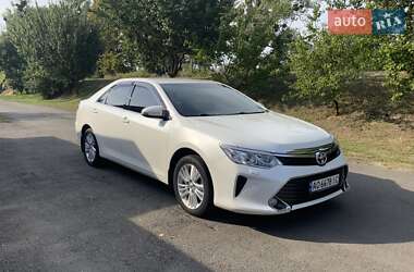 Седан Toyota Camry 2015 в 