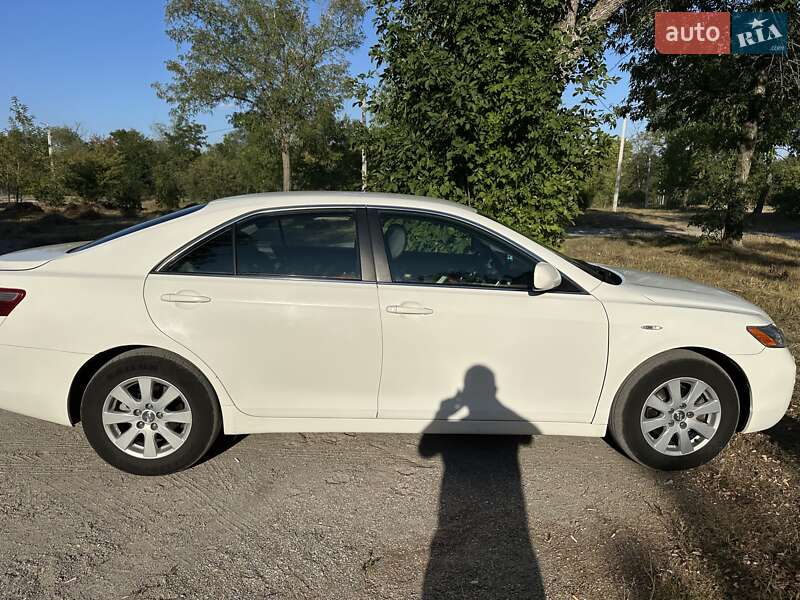 Седан Toyota Camry 2008 в Кропивницком