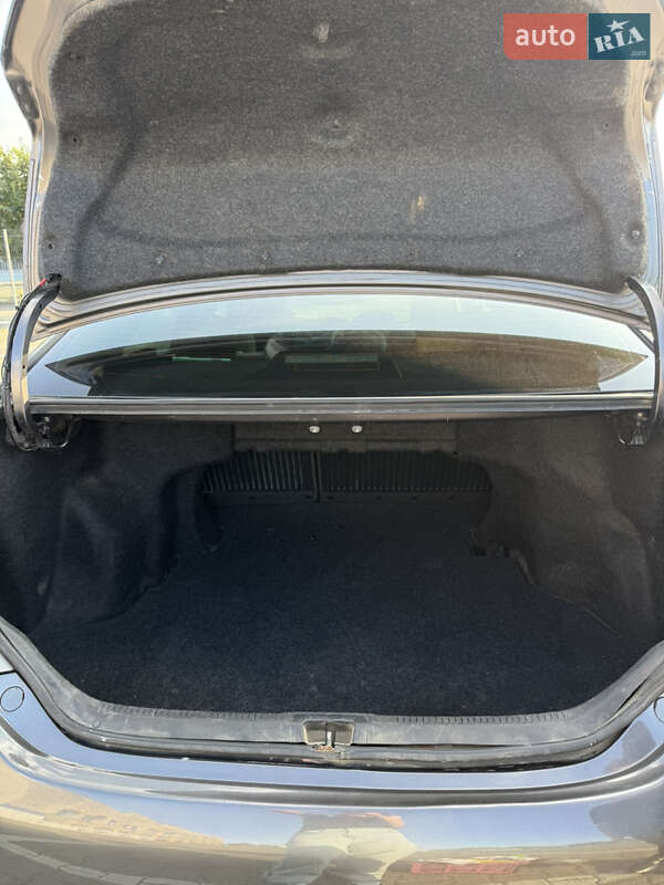 Седан Toyota Camry 2013 в Черновцах