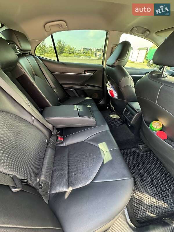 Седан Toyota Camry 2018 в Днепре фото 13 Седан Toyota Camry 2018 в Днепре