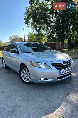 Седан Toyota Camry 2006 в Києві
