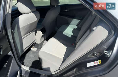 Седан Toyota Camry 2012 в  фото 10 Седан Toyota Camry 2012 в