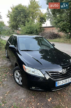 Седан Toyota Camry 2008 в Охтирці