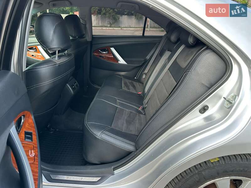 Седан Toyota Camry 2008 в Первомайську