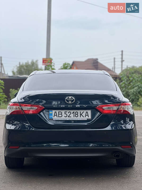 Седан Toyota Camry 2018 в Киеве фото 18 Седан Toyota Camry 2018 в Киеве