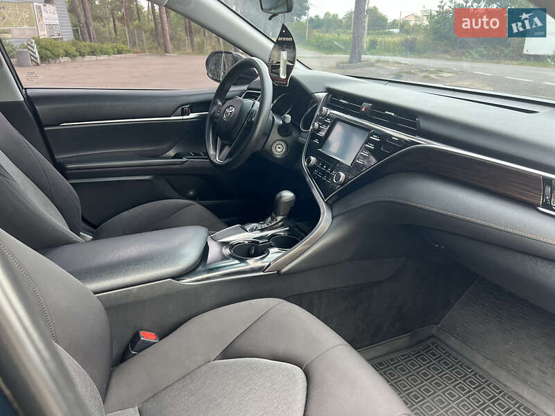 Седан Toyota Camry 2018 в Киеве фото 33 Седан Toyota Camry 2018 в Киеве