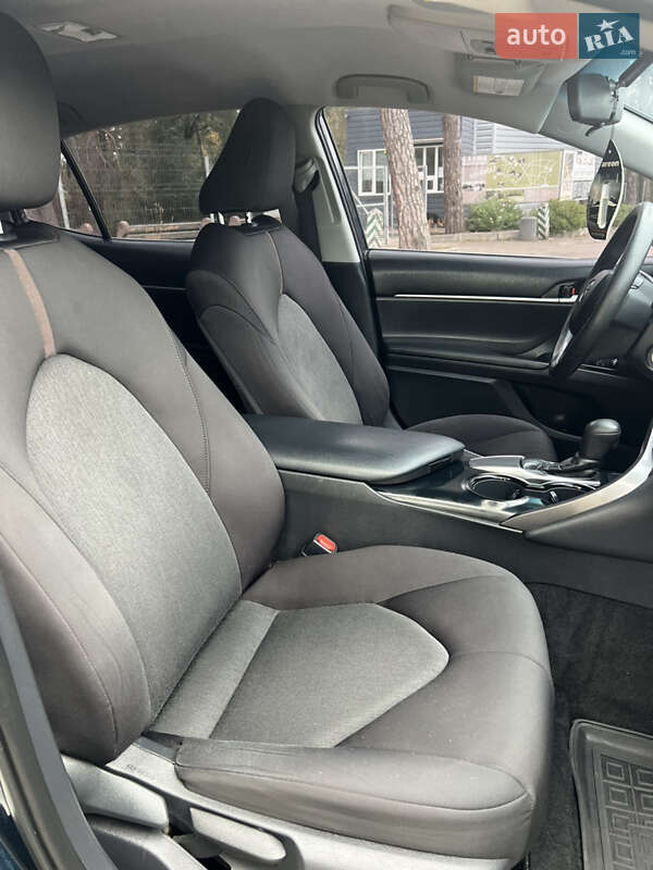 Седан Toyota Camry 2018 в Киеве фото 38 Седан Toyota Camry 2018 в Киеве