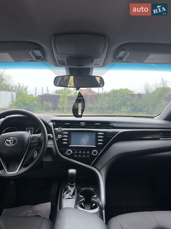 Седан Toyota Camry 2018 в Киеве фото 48 Седан Toyota Camry 2018 в Киеве