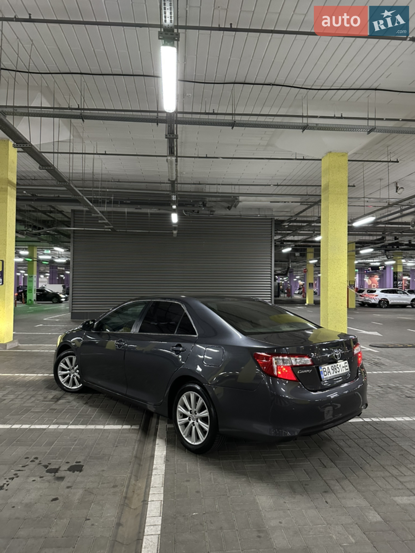 2015 Toyota Camry - мініатюра 4