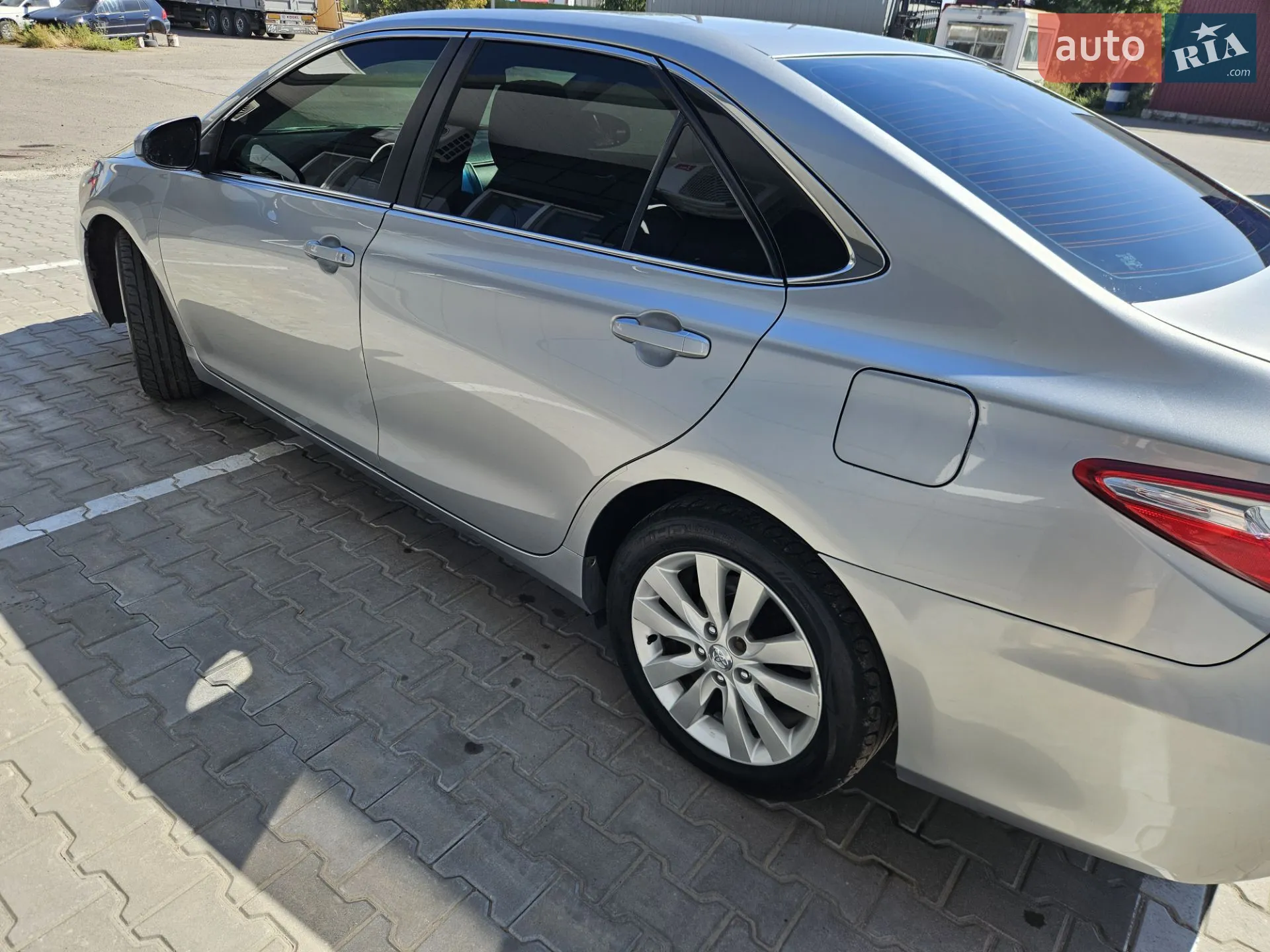 2015 Toyota Camry - мініатюра 3