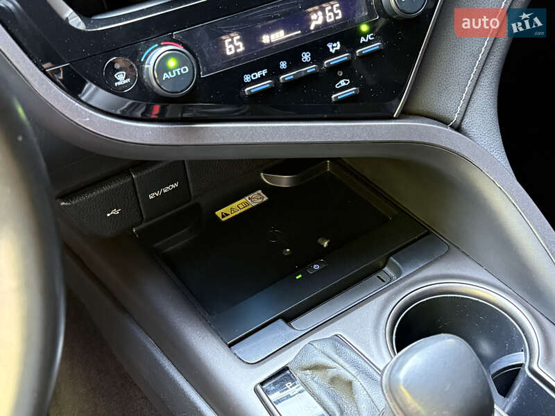 Седан Toyota Camry 2022 в Броварах фото 18 Седан Toyota Camry 2022 в Броварах