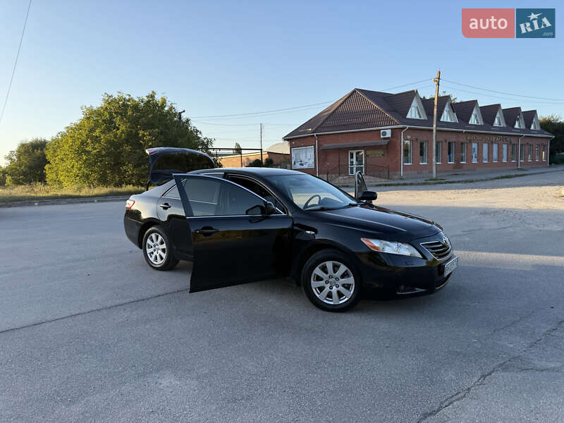 Седан Toyota Camry 2008 в Виннице