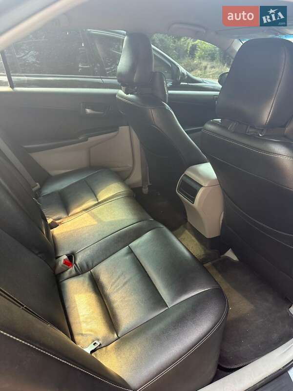 Седан Toyota Camry 2012 в Запоріжжі