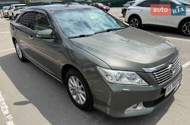 Седан Toyota Camry 2012 в Белой Церкви
