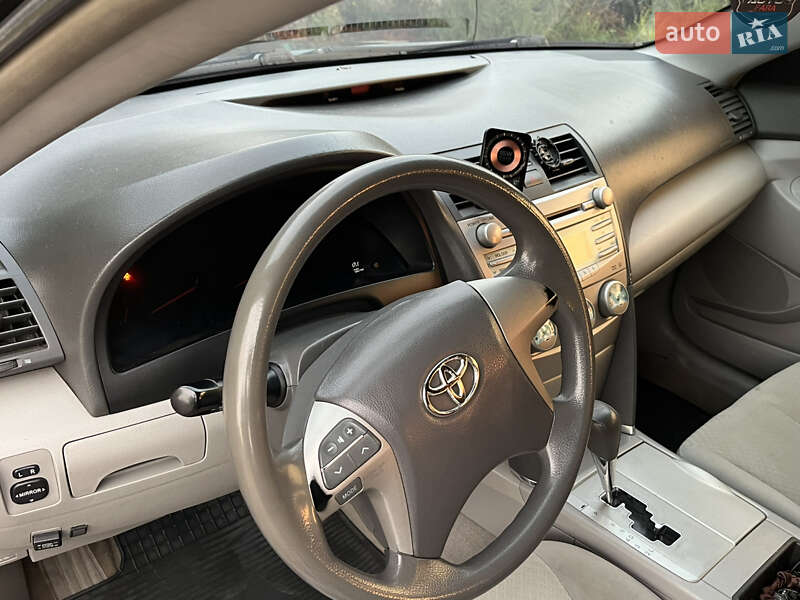 Седан Toyota Camry 2007 в Виннице