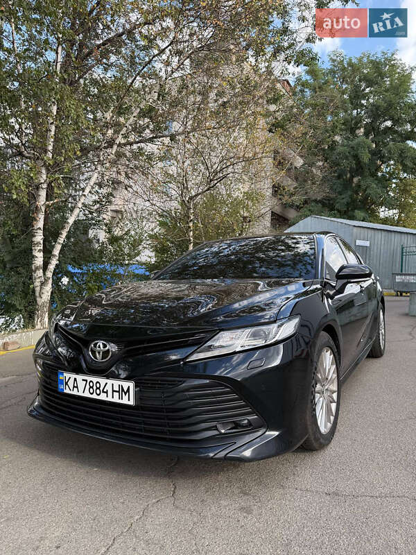 Toyota Camry 2018