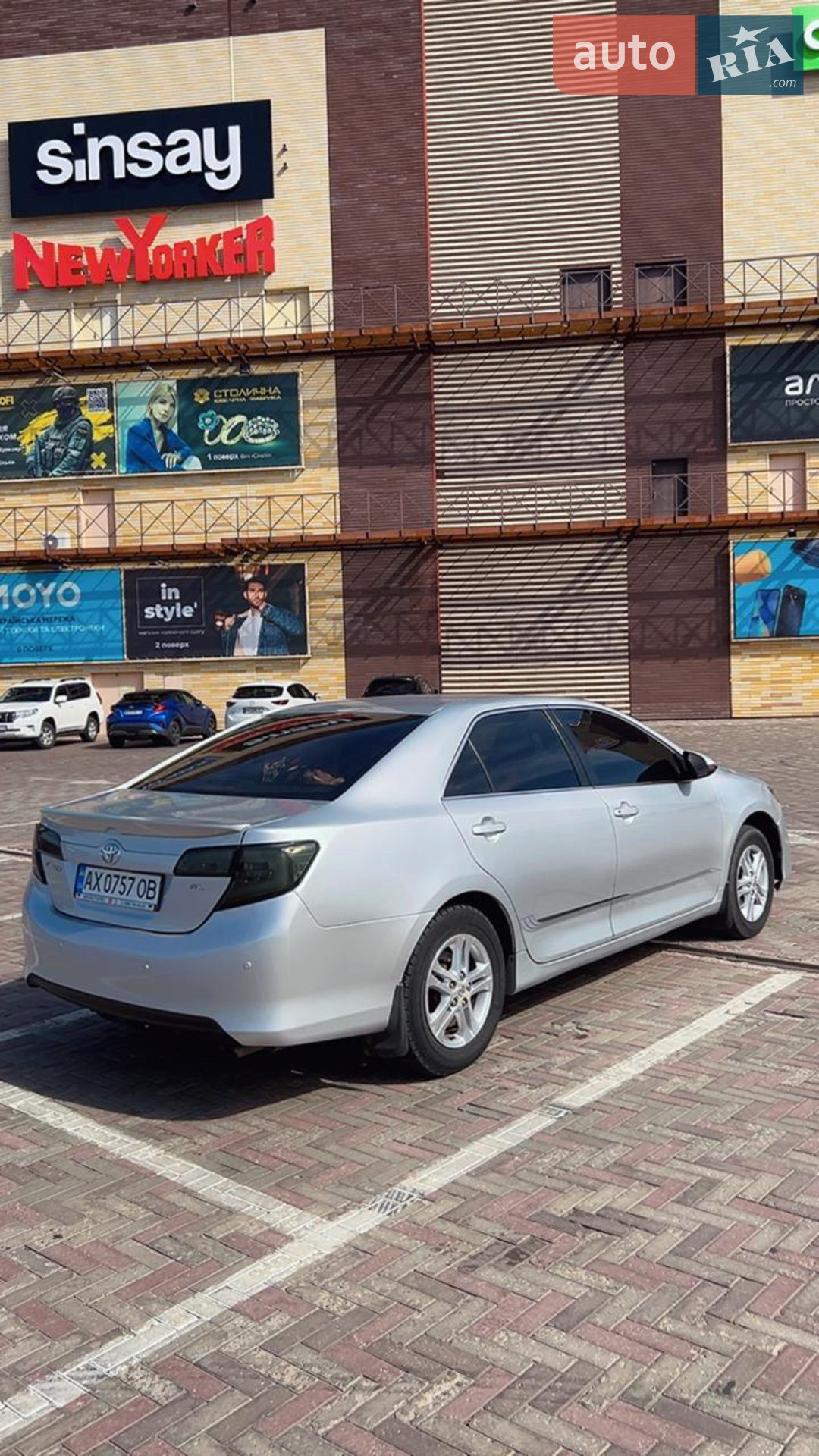 2013 Toyota Camry - мініатюра 10