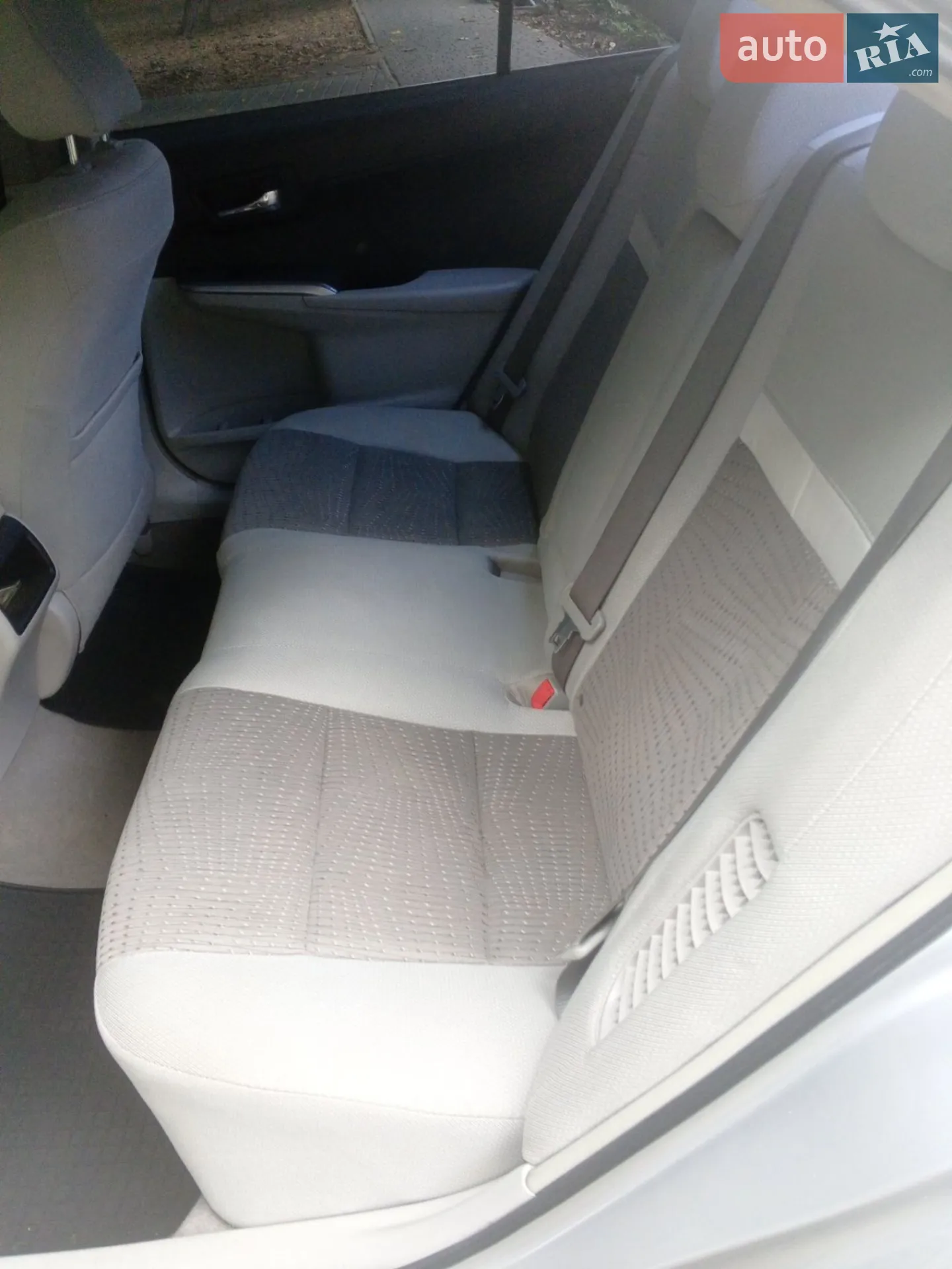 2014 Toyota Camry - мініатюра 19