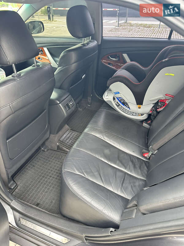 Седан Toyota Camry 2007 в Киеве