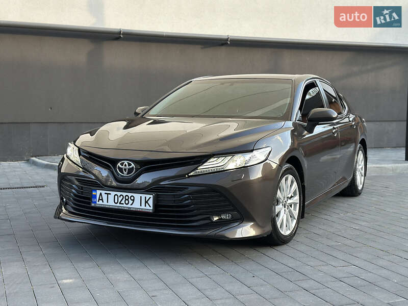 Toyota Camry 2017