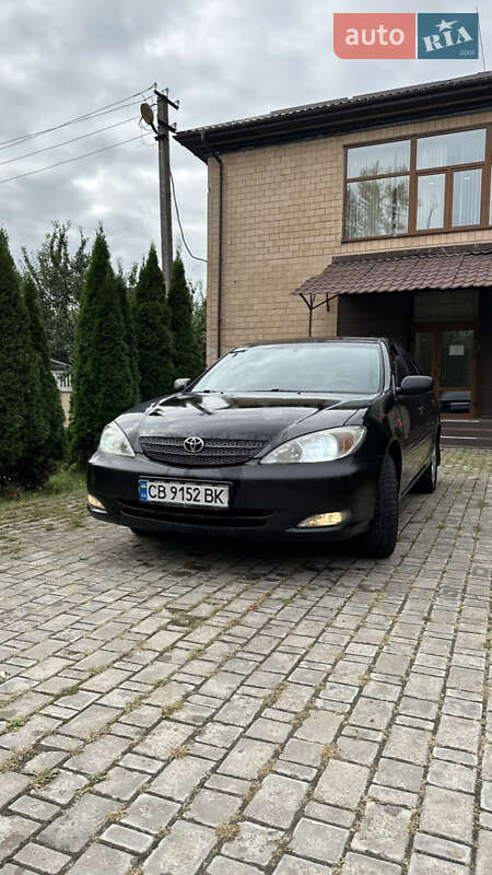 Седан Toyota Camry 2003 в Чернигове