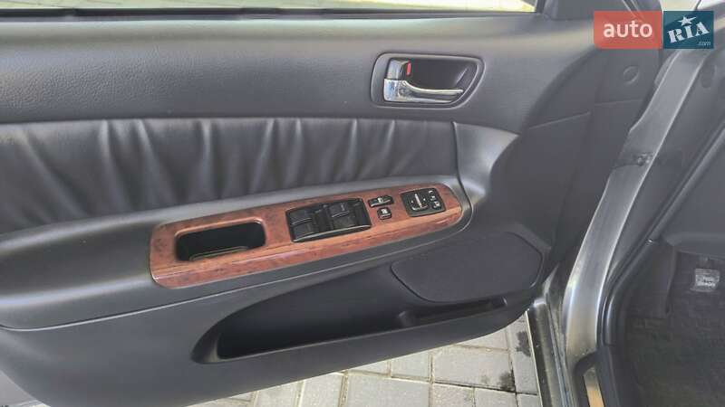 Седан Toyota Camry 2004 в Кременчуці фото 13 Седан Toyota Camry 2004 в Кременчуці