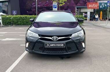Седан Toyota Camry 2015 в 