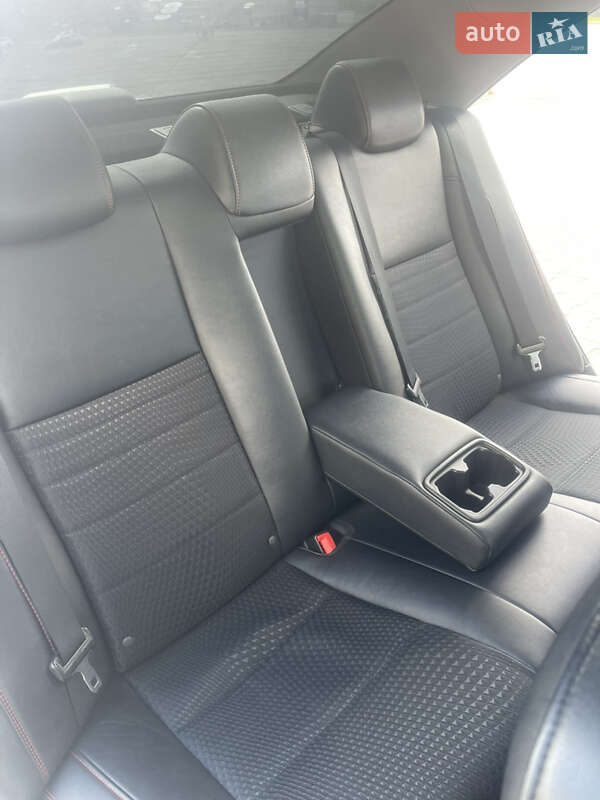 Седан Toyota Camry 2015 в Киеве фото 20 Седан Toyota Camry 2015 в Киеве