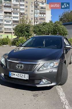 Седан Toyota Camry 2011 в Сумах