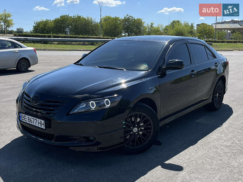 Седан Toyota Camry 2008 в Южноукраїнську