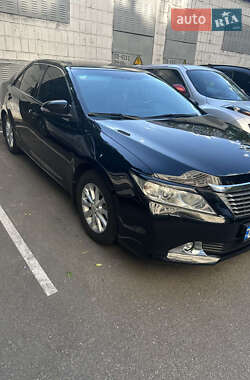 Седан Toyota Camry 2012 в Киеве
