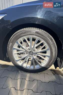 Седан Toyota Camry 2018 в 