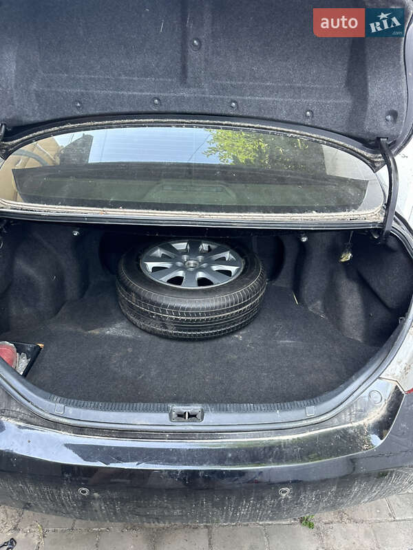 Седан Toyota Camry 2008 в Луцьку